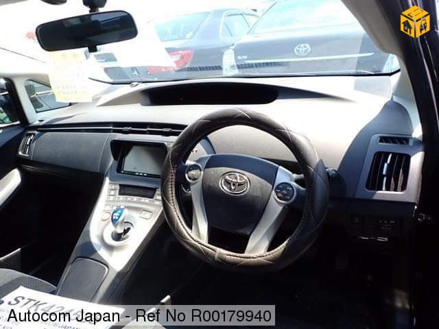 Toyota Prius 30