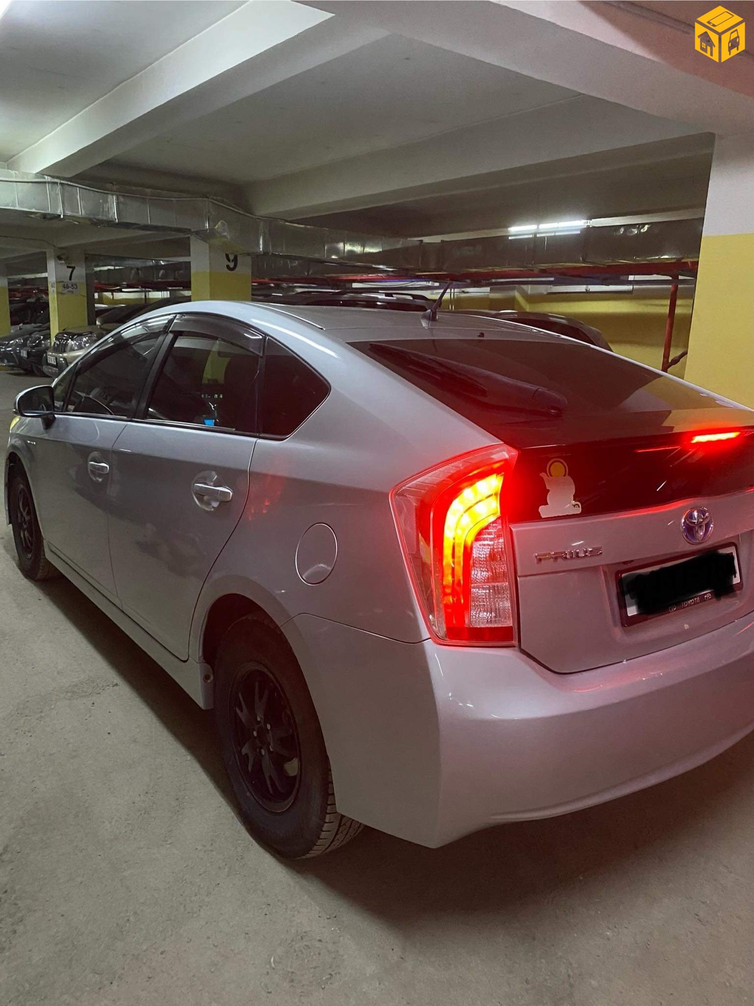 Toyota Prius 30