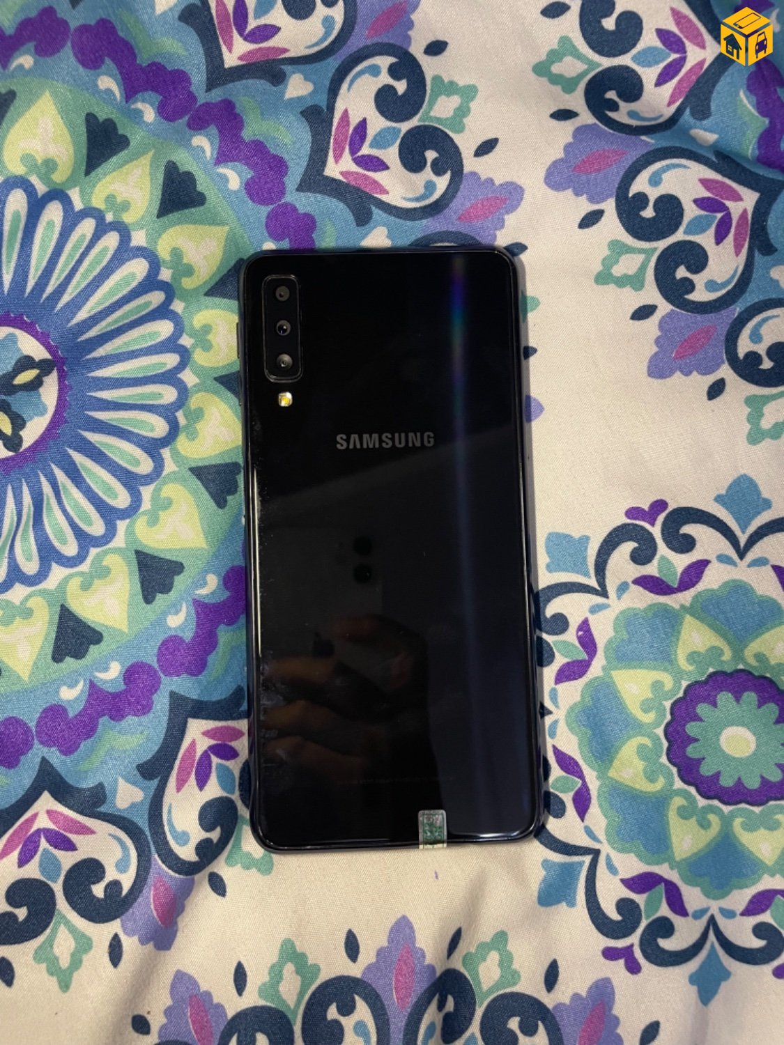 Ямар ч эвдрэл,гэмтэл,сэвгүй Samsung Galaxy A750N утас зарна.