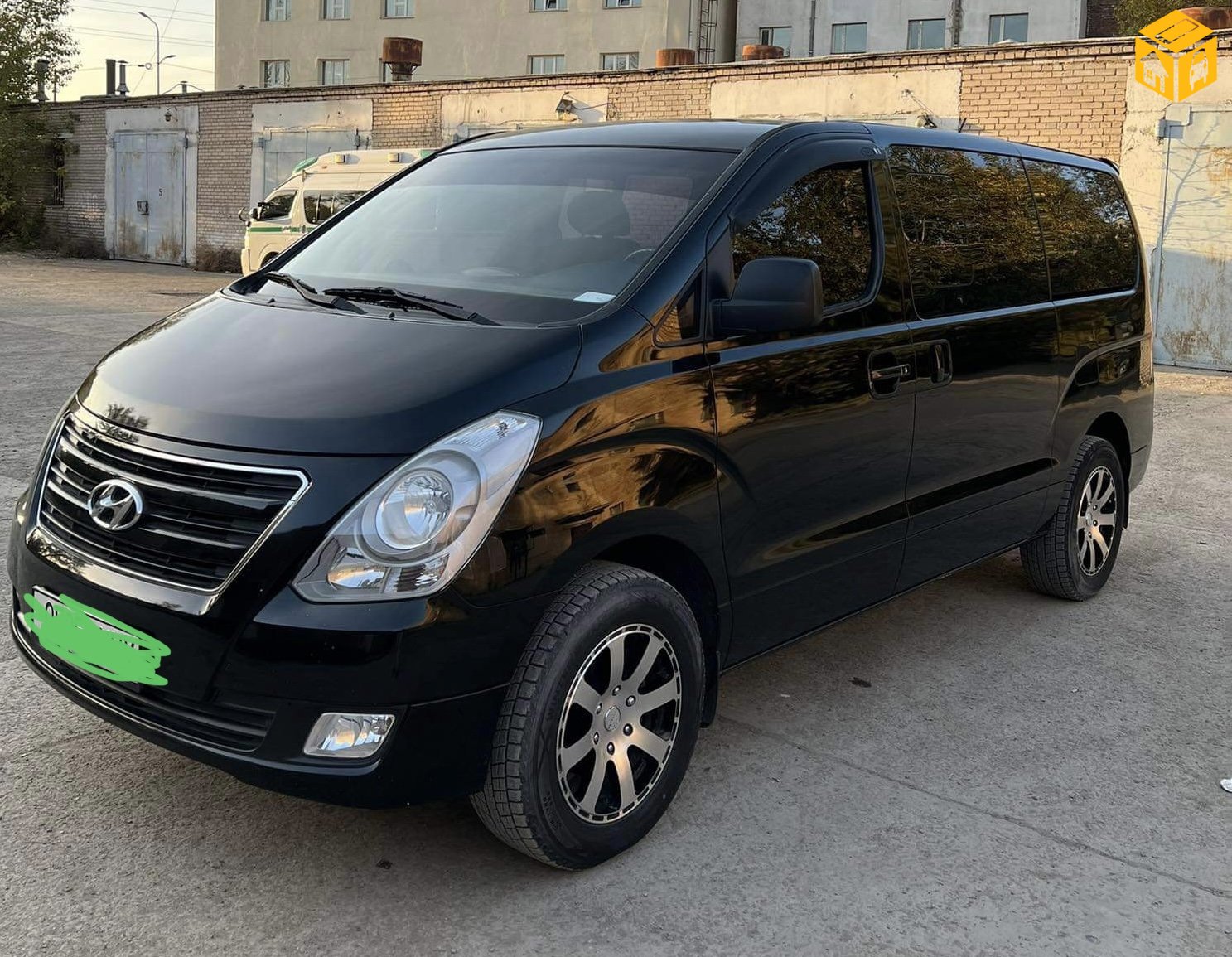 Hyundai Starex