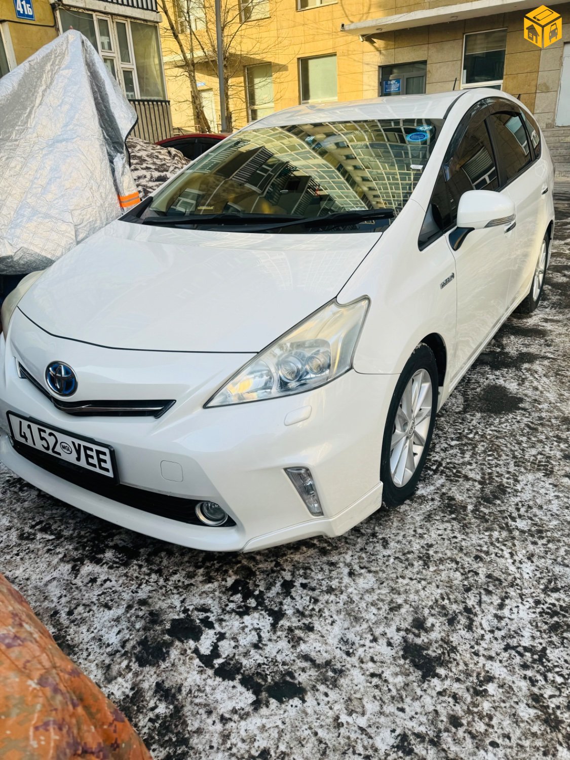 Toyota Prius 40. 41