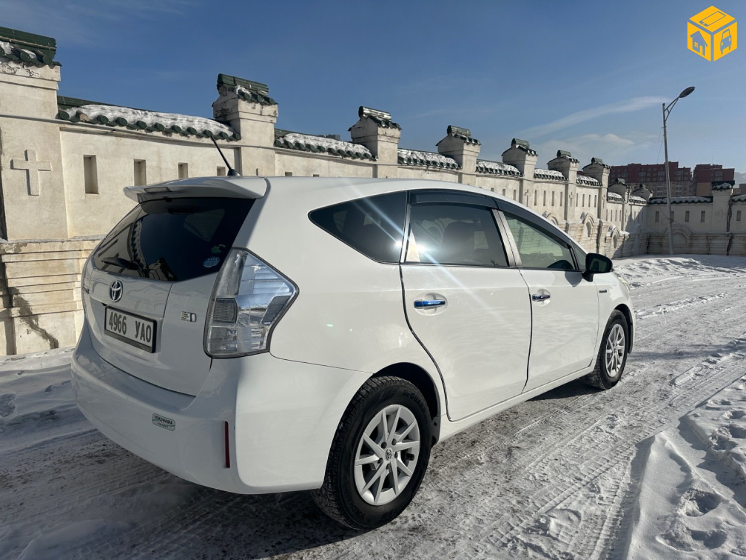 Toyota Prius 40. 41