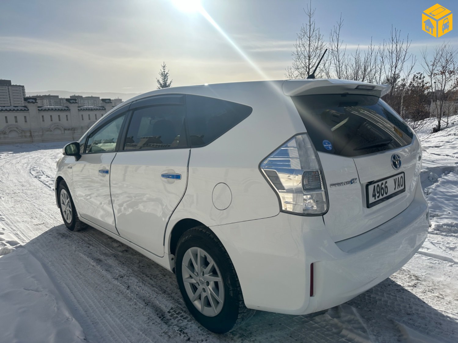 Toyota Prius 40. 41