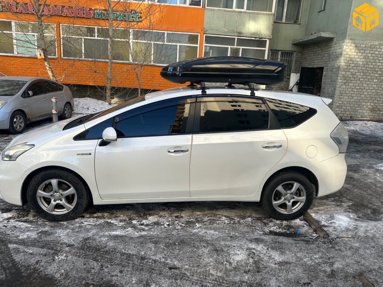 Toyota Prius 40. 41