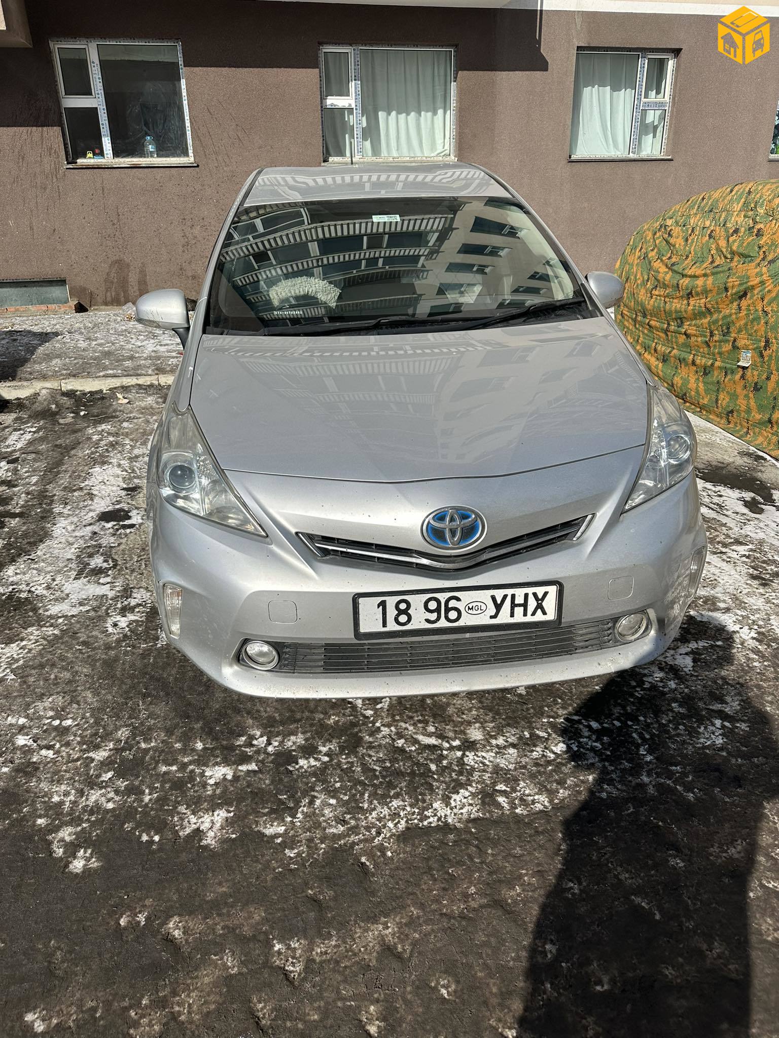 Toyota Prius 40. 41