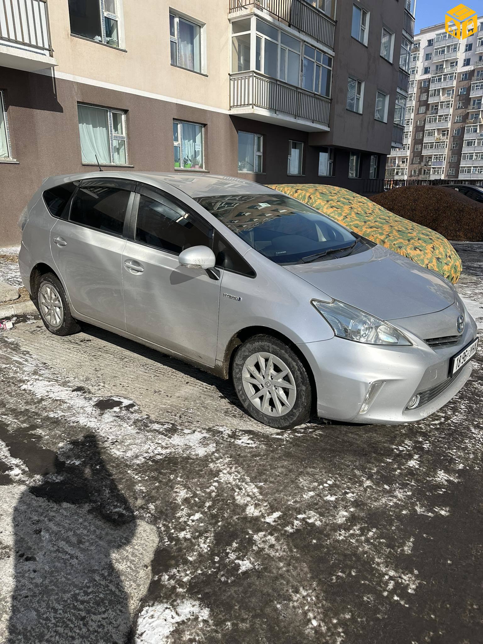 Toyota Prius 40. 41