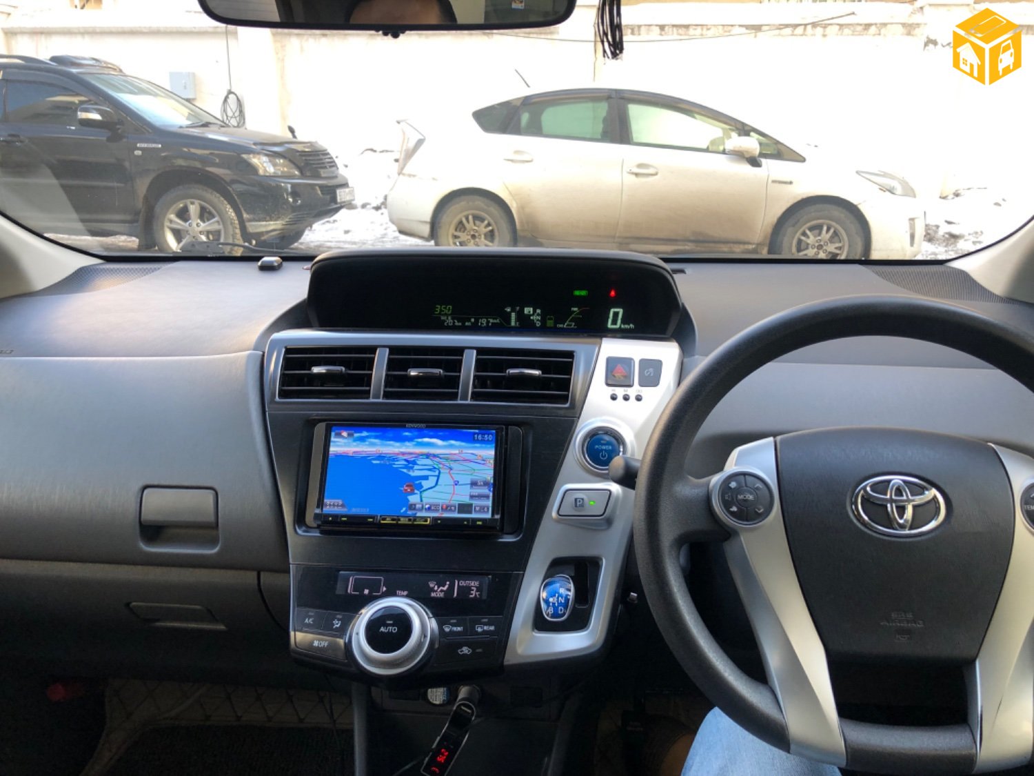 Toyota Prius 40. 41