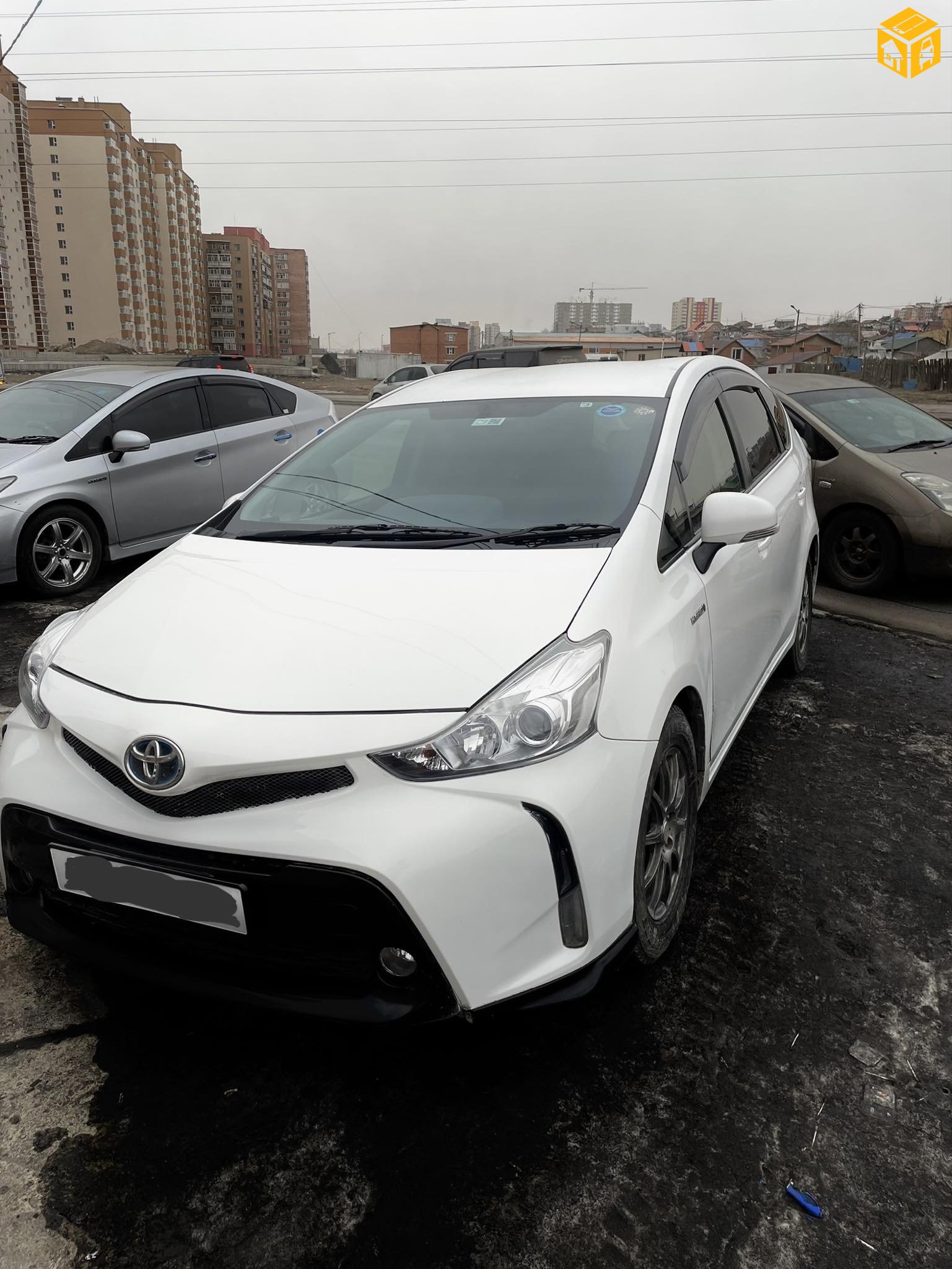 Toyota Prius 40. 41