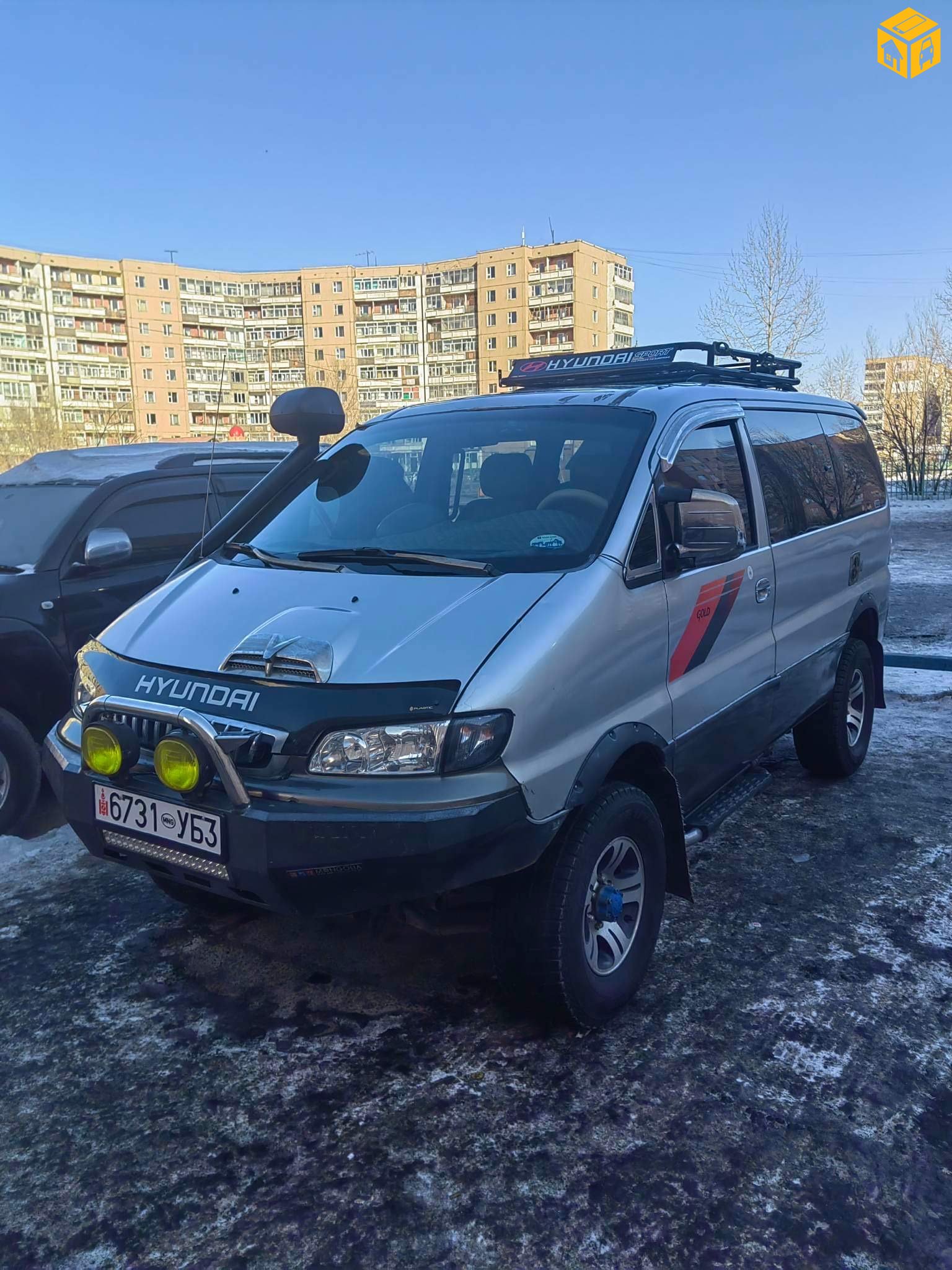 Hyundai Starex