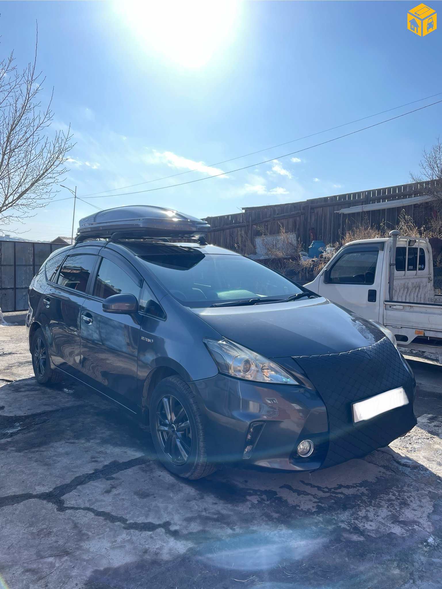 Toyota Prius 40. 41