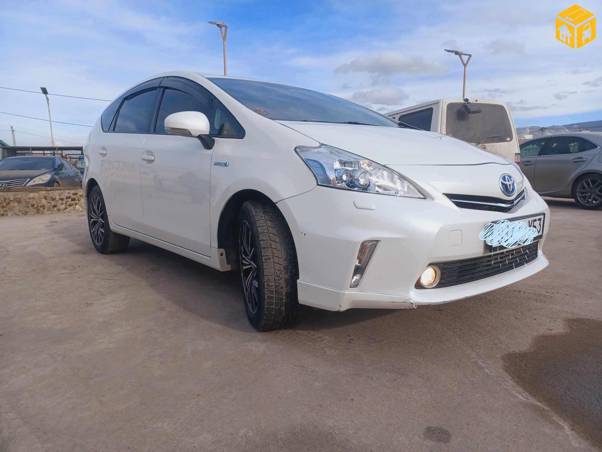 Toyota Prius 40. 41