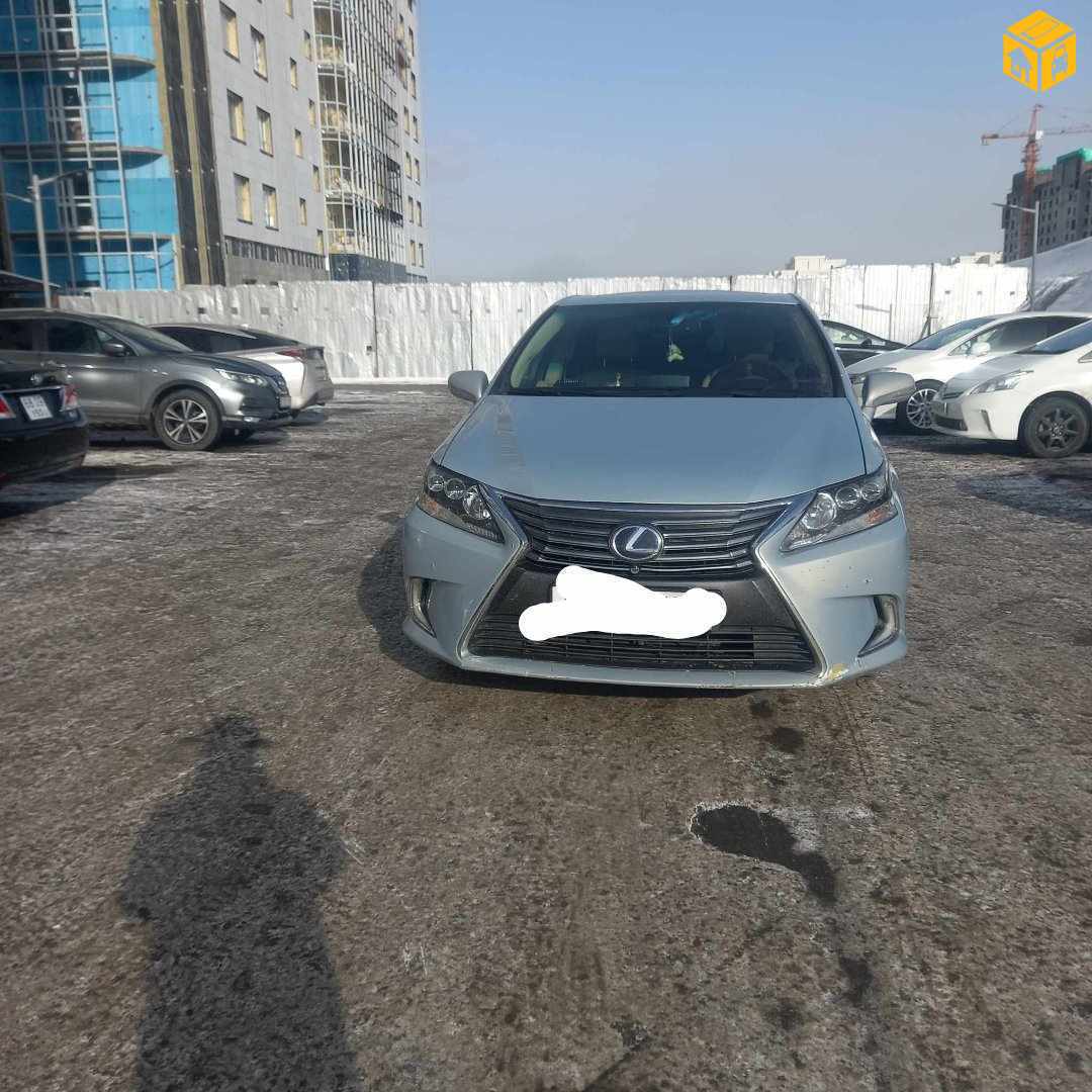 Lexus HS