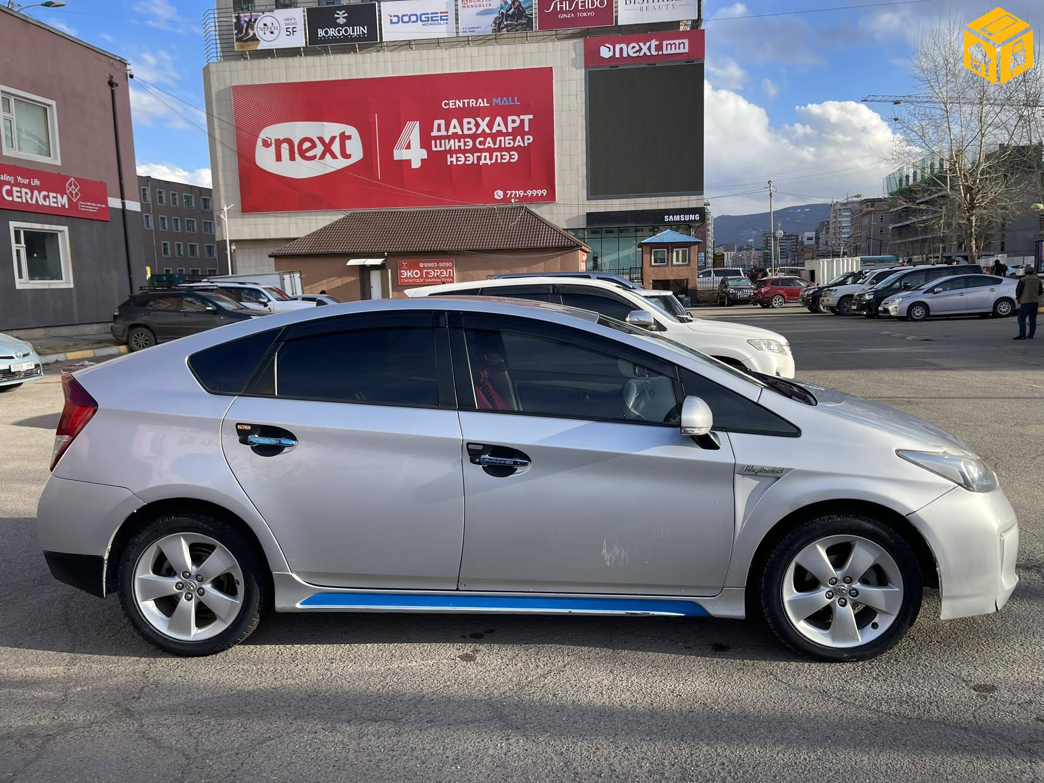 Toyota Prius 30