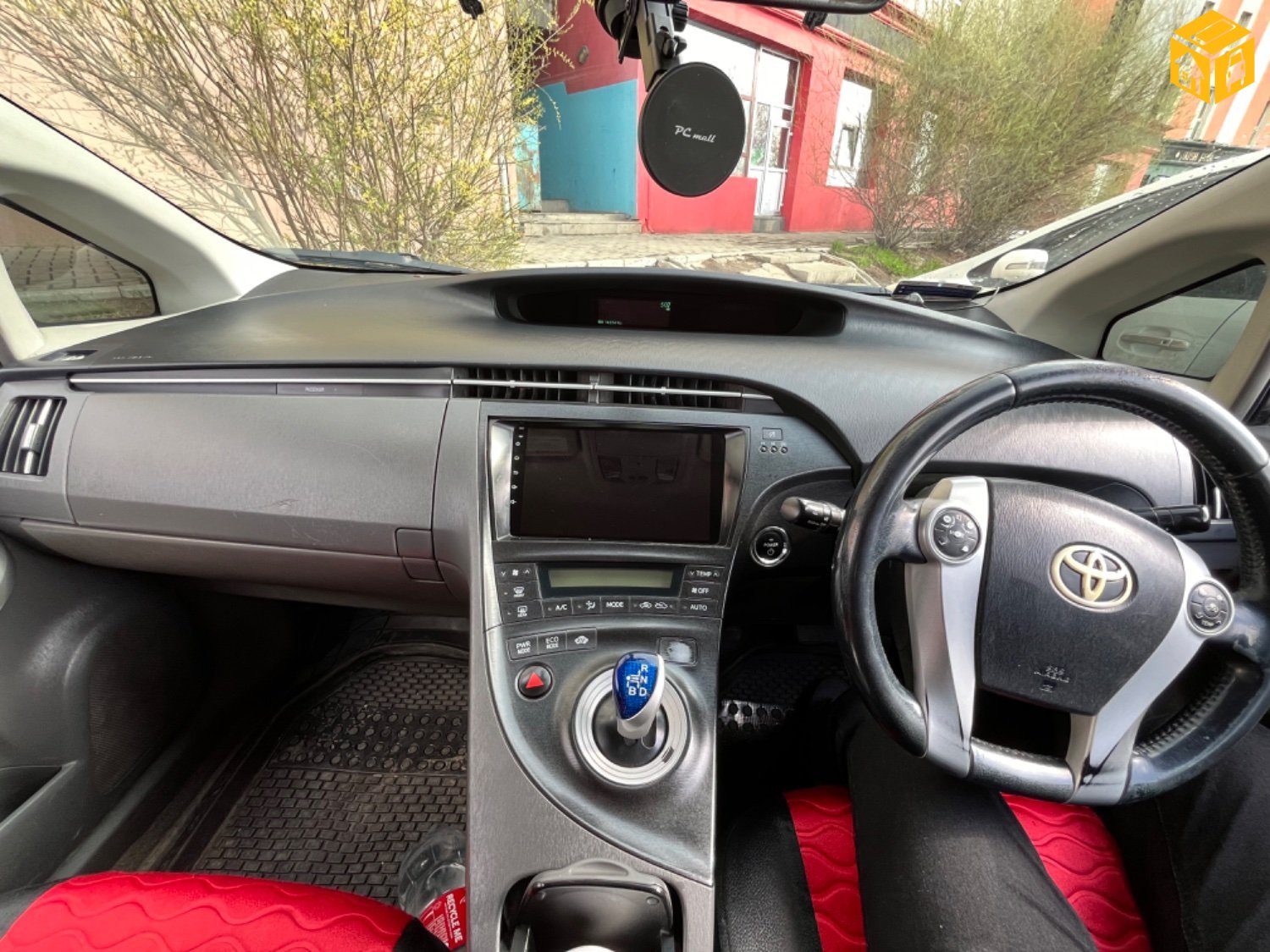 Toyota Prius 30