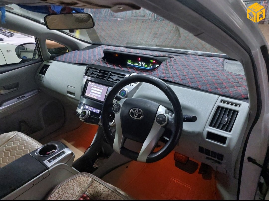 Toyota Prius 40. 41