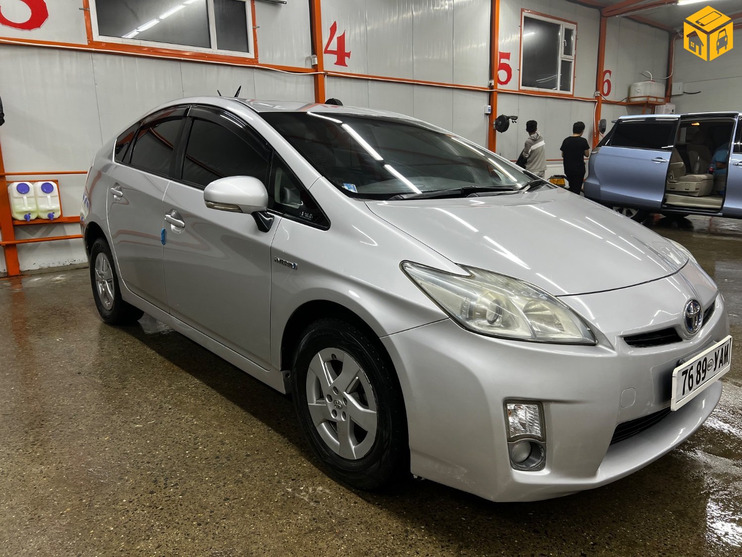 Toyota Prius 30