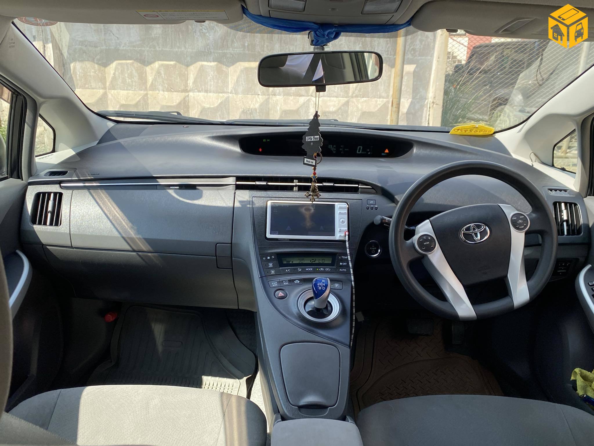 Toyota Prius 30