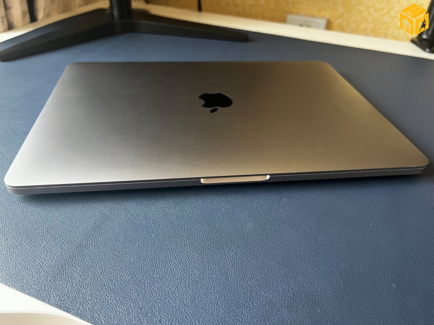 2020 MacBook pro M1 яаралтай зарна