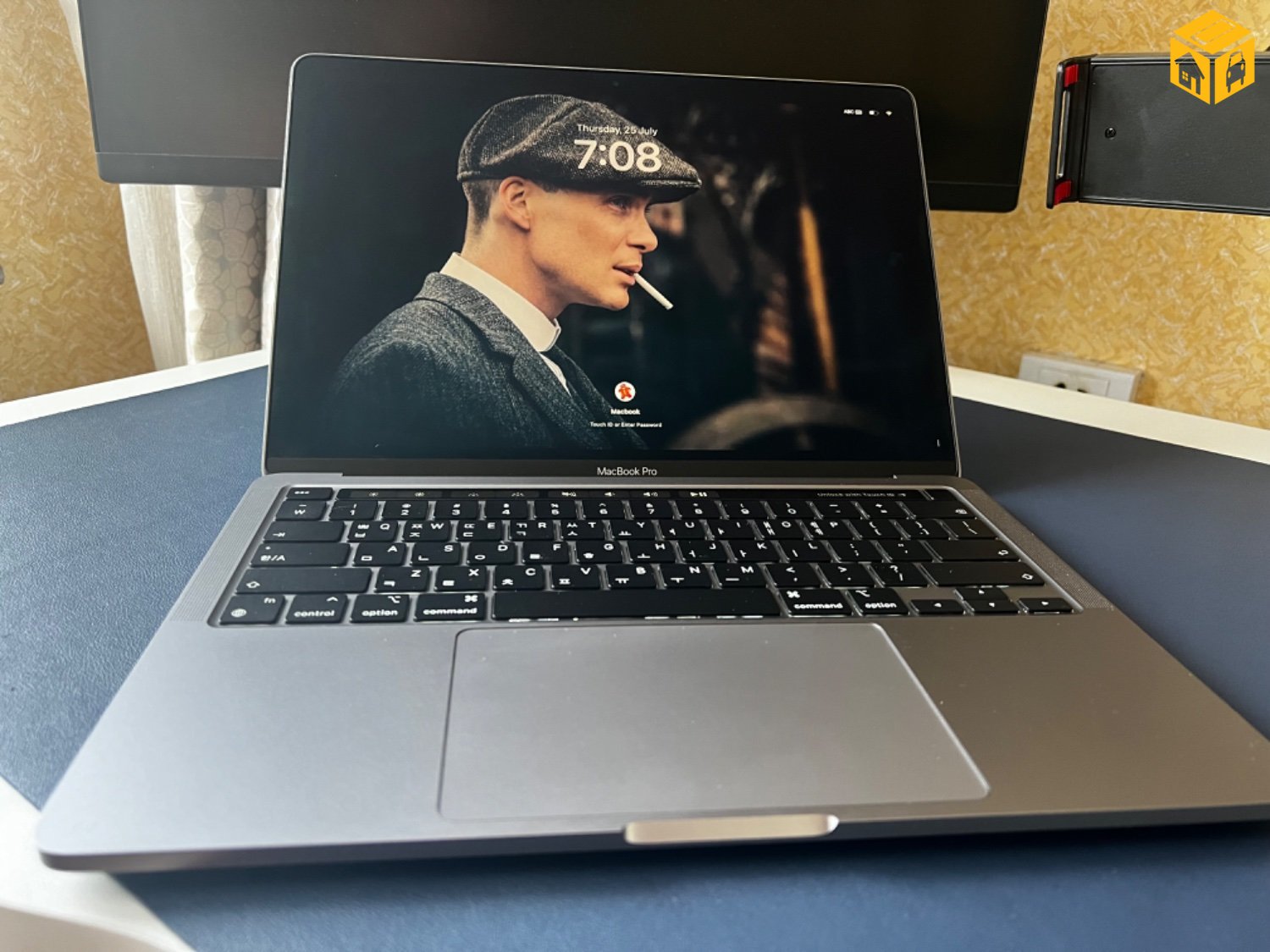 2020 MacBook pro M1 яаралтай зарна